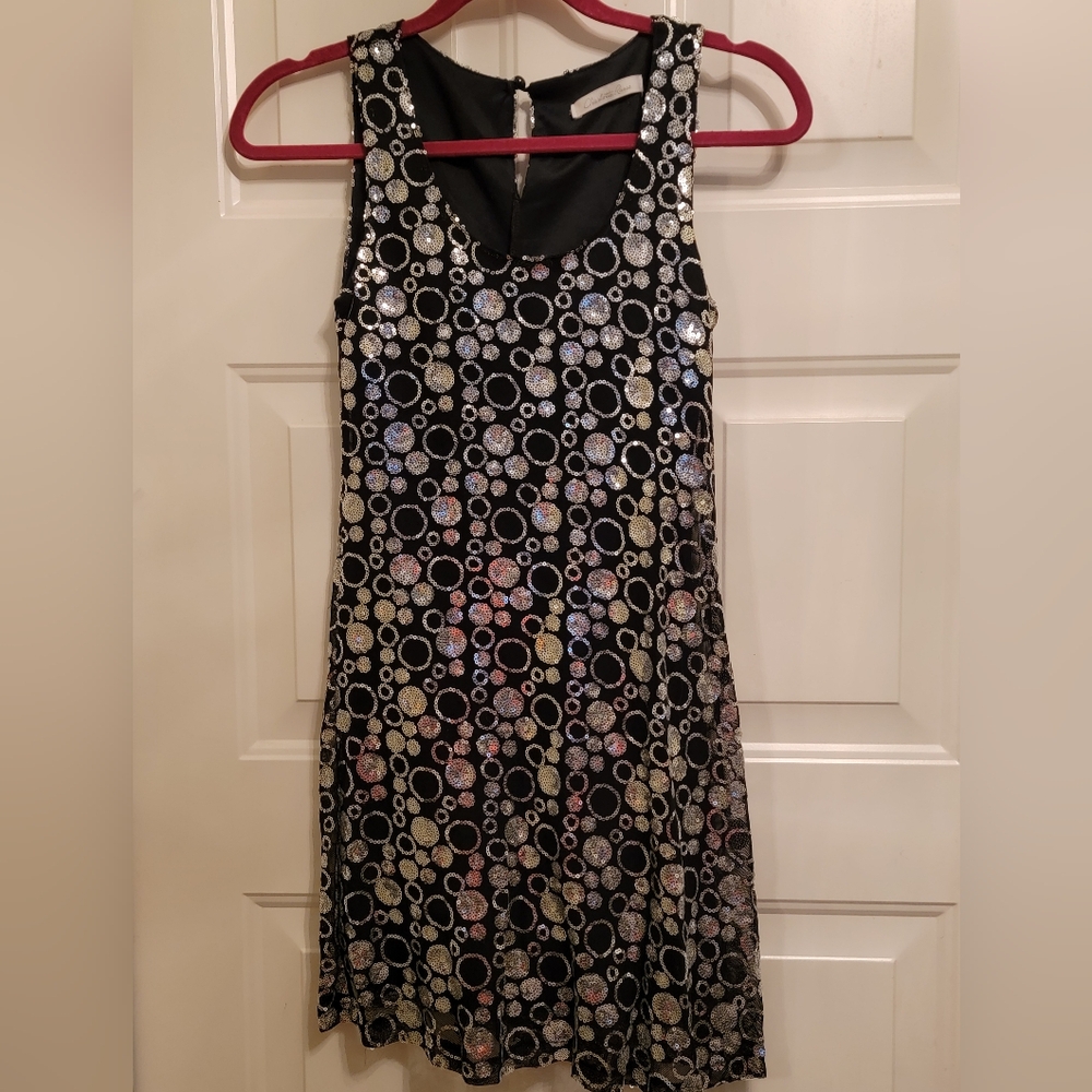 Flirty black & silver sequin sleeveless mini dress sz Small Charlotte Russe